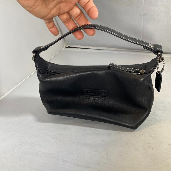 Coach Purse Small Clutch Purse With Strap Solid Black Leather LIKE NEW - Picture 1 of 5